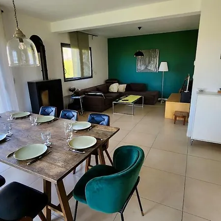 Maison De Famille Proche De La - Grand Jardin Et Terrasse A 4* Saint-Martin-aux-Buneaux