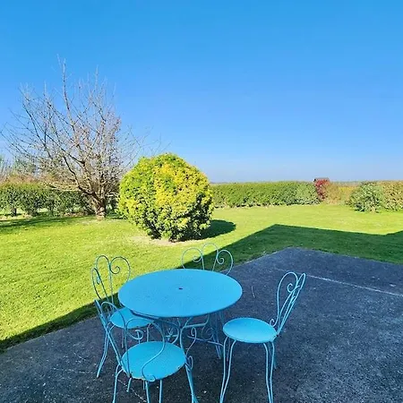Maison De Famille Proche De La - Grand Jardin Et Terrasse A בית הארחה Saint-Martin-aux-Buneaux